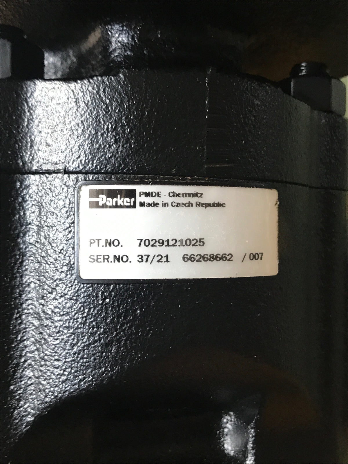 9555 Genuine ULTRA/Parker Hydraulic Pump 2PT033-033C PUMP & VALVE 7029121025